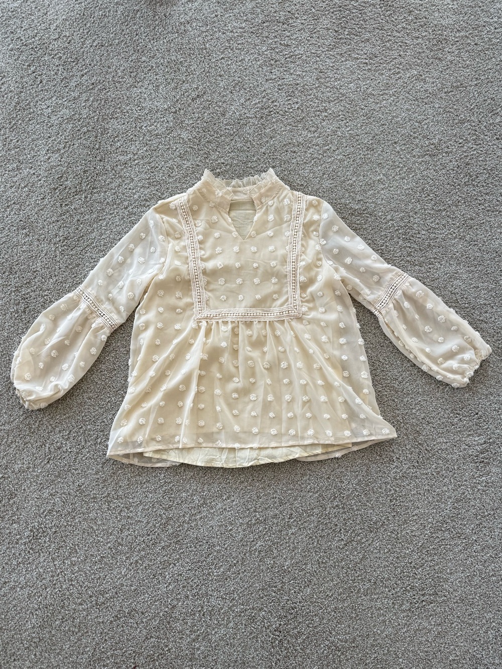Elegant V Neck Lace Crochet Lantern Sleeve Blouse
